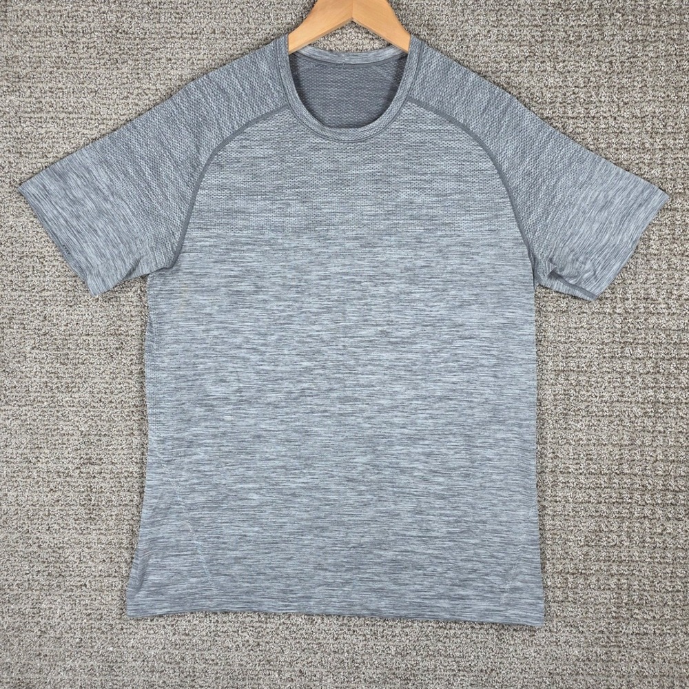 Lululemon Metal Vent Tech Short Sleeve T Shirt Mens Large Gray Workout